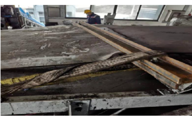 KWZK安博体育在线注册,安博体育（中国）钢丝输送带硫化机胶接工艺流程分享